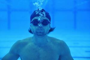 piscina debaixo d'água foto