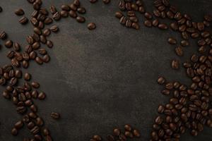 grãos de café em fundo grunge foto