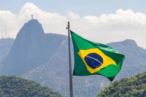 bandeira do brasil no rio de janeiro, brasil