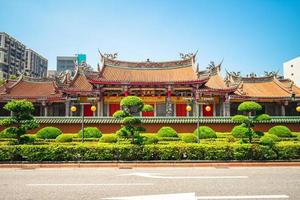 templo xingtian localizado em taipei, taiwan foto