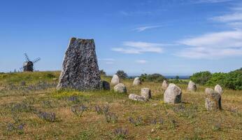 viking pedra navio enterro dentro olândia ilha, ficando, Suécia foto