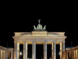 Brandenburger Tor Brandenburg Gate à noite em Berlim foto