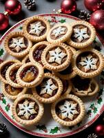 foto do Natal picadinho tortas em uma festivo placa. ai gerado