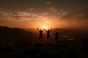 jovem amigos alegremente pulando contra a pano de fundo do a pôr do sol. neural rede ai gerado foto