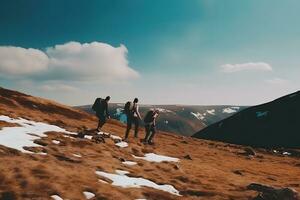 grupo do caminhantes caminhando dentro montanhas. neural rede ai gerado foto