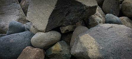 pedra parede com uma pedra foto