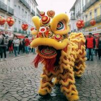 Dragão ou leão dança mostrar Barongsai dentro celebração chinês lunar Novo ano festival. ásia tradicional conceito de ai gerado foto