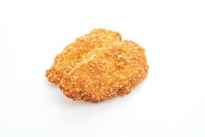 bife de peito de frango frito isolado no fundo branco foto