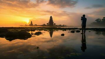 antigo pura Ulun danu bratan, besakih ou famoso hindu têmpora e turista dentro bali ilha às nascer do sol conceito de ai gerado foto