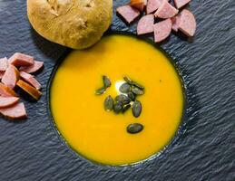 laranja Hokkaido abóbora cucurbita maxima para uma sopa de abóbora foto