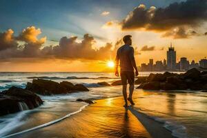 uma homem anda em ao longo a de praia às pôr do sol. gerado por IA foto