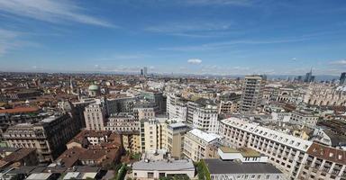 Vista aérea de Milão, Itália foto