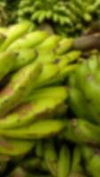 desfocar foto de banana com cor verde fresca