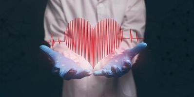 médico mostrando ícone, onda cardíaca, forma, heart.illustration foto