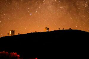 laranja noite céu foto