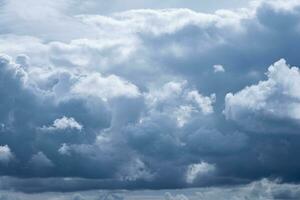 textura fundo do nuvens em céu foto