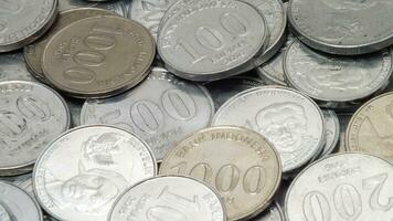 coleção do indonésio rupia notas em uma branco fundo foto