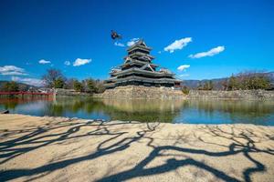 castelo matsumoto no japão foto