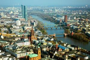 vista da cidade em frankfurt, alemanha foto