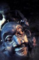 máscara africana antiga abstrata foto