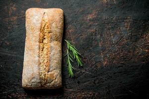 pão ciabatta com alecrim. foto