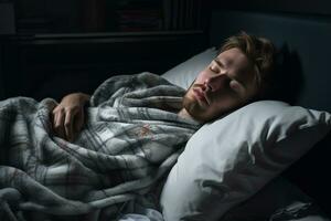 uma homem é dormindo dentro cama com uma cobertor generativo ai foto