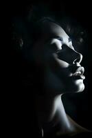 uma mulher dentro a Sombrio com dela olhos fechadas generativo ai foto