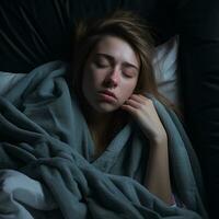 uma mulher é dormindo dentro cama com dela olhos fechadas generativo ai foto