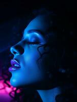 uma mulher com azul e roxa luzes em dela face generativo ai foto