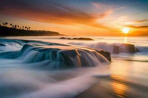 uma lindo pôr do sol sobre a oceano com ondas falhando para dentro pedras. gerado por IA foto