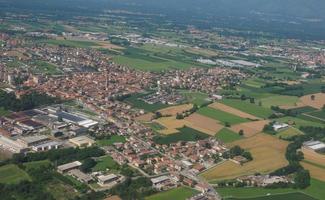 vista aérea de san maurizio canavese foto