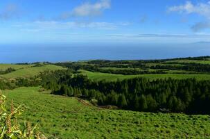 exuberante verde panorama do sete cidades dentro a Açores foto