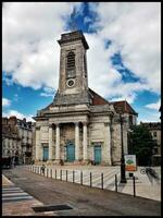 histórico charme do Besançon, França uma cativante monumento dentro a velho Cidade foto