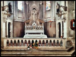 sereno santuário dentro tensão igreja, França foto
