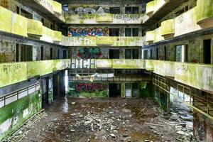 monte Palácio abandonado hotel - Açores, Portugal foto