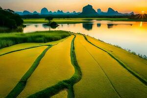 a Sol conjuntos sobre uma arroz campo e montanhas. gerado por IA foto