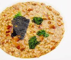 clássico italiano vegano cogumelo risoto fez com arborio arroz foto