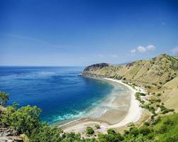 praia de cristo rei paraíso tropical perto de dili no timor leste asiático foto