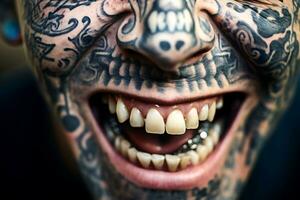 ai generativo. Largo sinistro sorrir do uma jovem pessoa com tatuagens em a face foto