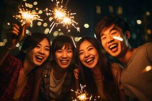 grupo do ásia amigos desfrutando fogos de artifício durante festival, ai generativo foto