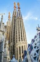 exterior do a sagrada familia basílica dentro barcelona, catalunha, Espanha foto