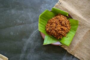 abon fez do carne, picado carne pratos fez com Castanho açúcar e seco, preservado alimentos. indonésio ásia Comida foto