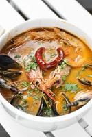 tigela de sopa cremosa cremosa de frutos do mar