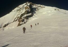 corda equipe do alpinistas foto