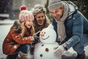 pai e filhas construção uma boneco de neve juntos em inverno dia. feliz família tendo Diversão enquanto jogando dentro neve ao ar livre. generativo ai. foto