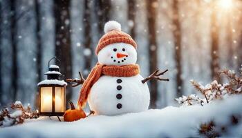 inverno feriado Natal fundo bandeira - fechar-se do fofa engraçado rindo boneco de neve com lã chapéu e lenço, em Nevado neve paisagem de neve com bokeh luzes, generativo ai foto