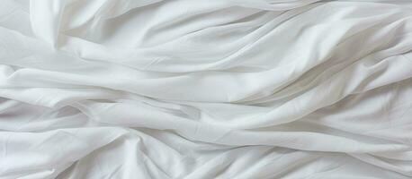 texturizado branco tecido com decorativo pregas cama linho e têxteis dentro a quarto têxtil superfície esvaziar área foto