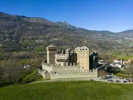 aéreo Visão do a fenis castelo aosta vale foto