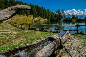 paisagem dos Alpes italianos foto