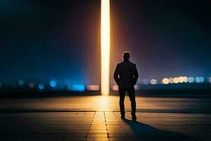 uma homem em pé dentro frente do uma luz pólo às noite. gerado por IA foto